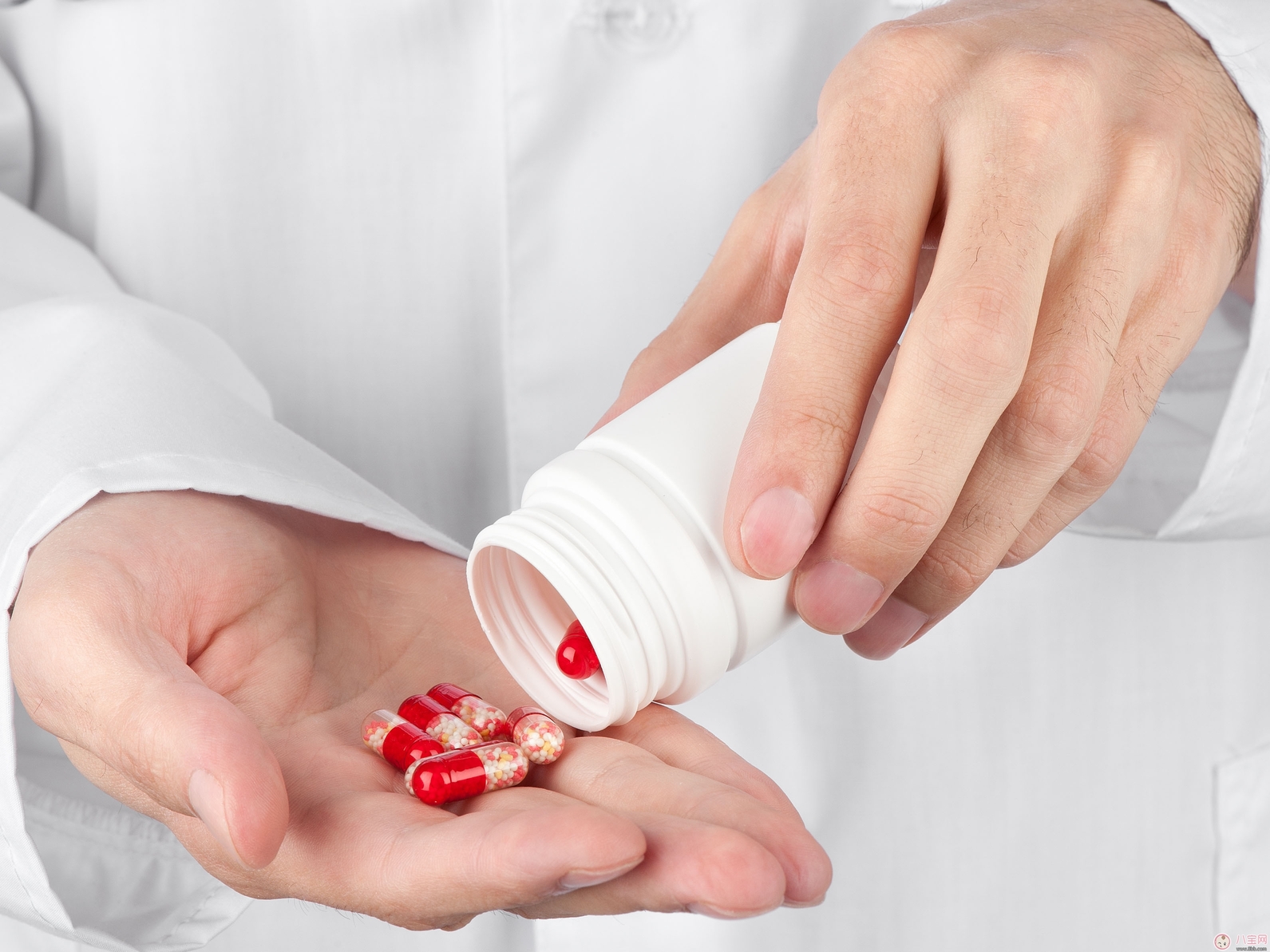 尖銳濕疣早期癥狀有哪些 尖銳濕疣早期應(yīng)該如何治療