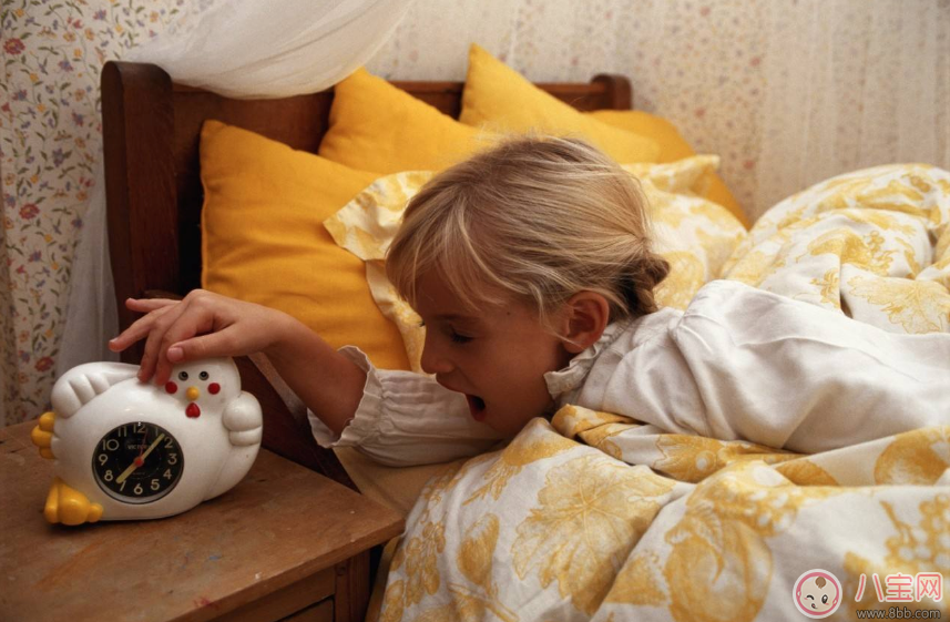 冬天早上孩子不愿起床怎么辦 冬季如何改善寶寶賴床