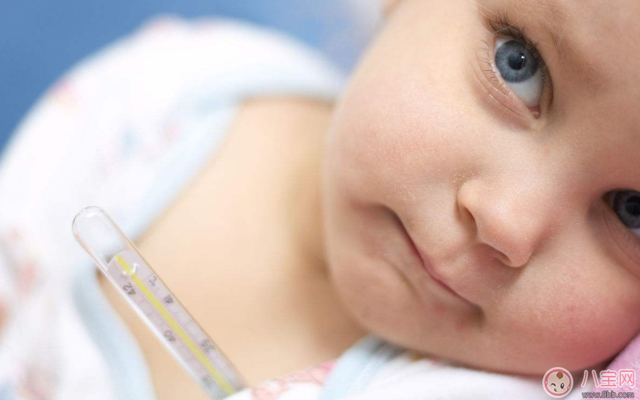 小孩生病很心疼的說說 孩子生病發燒媽媽心疼語句