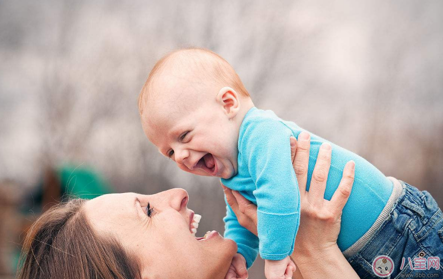 初為人母的唯美句子朋友圈 形容當了媽媽心情的句子感慨說說 