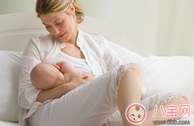 哺乳期上火還能喂奶嗎 如何預防奶水上火呢