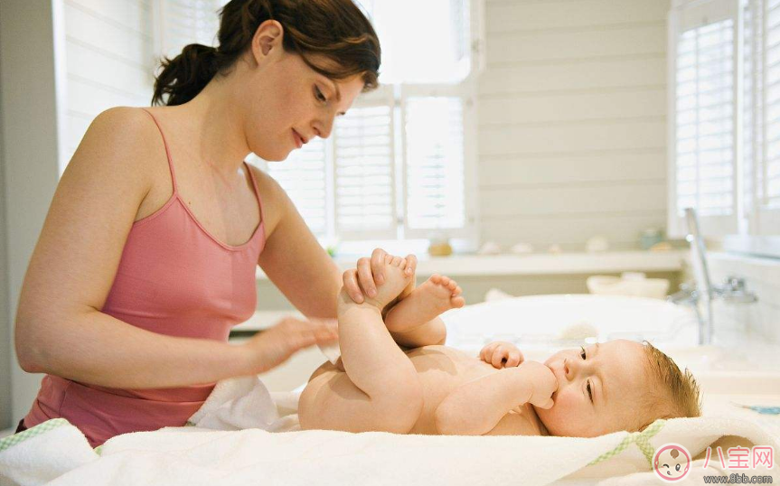 流感高燒可以艾灸嗎 能用艾灸治療流感發(fā)燒嗎 流感高燒可以艾灸嗎 能用艾灸治療流感發(fā)燒嗎