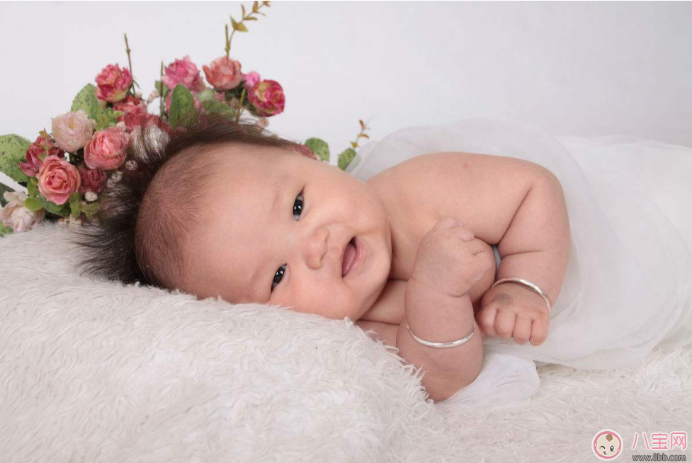 怎么寫寶寶百日宴的祝福語言 寶寶百日宴感謝和祝福語句子