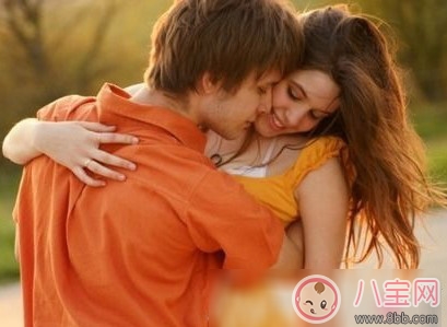 女性經期為什么想做愛 女性經期做愛要注意什么 女性經期為什么想做愛 女性經期做愛要注意什么