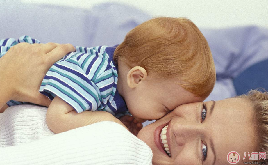 陪伴孩子成長溫暖句子短語 陪伴孩子成長過程感悟心情說說