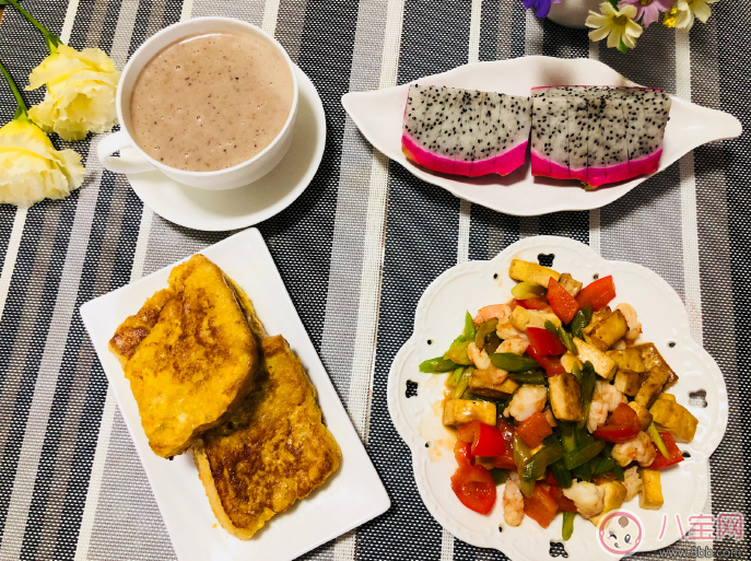 早起為娃做早餐的心情 曬早餐心情美好說說心情說說