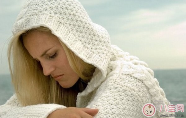 避孕套潤滑油對人體有影響嗎 避孕套潤滑油過敏怎么辦 避孕套潤滑油對人體有影響嗎 避孕套潤滑油過敏怎么辦