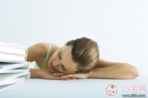 女性陰道總是濕濕的是怎么回事 女性陰道總是濕濕的要怎么護理