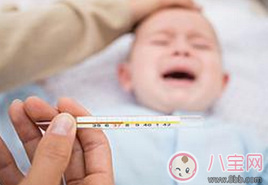 寶寶發(fā)燒嗜睡正常嗎 寶寶發(fā)燒后這些注意事項你知道嗎