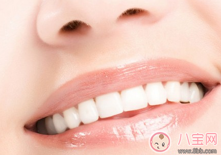 牙齦經常無故出血怎么回事 牙齒流血是什么病征兆