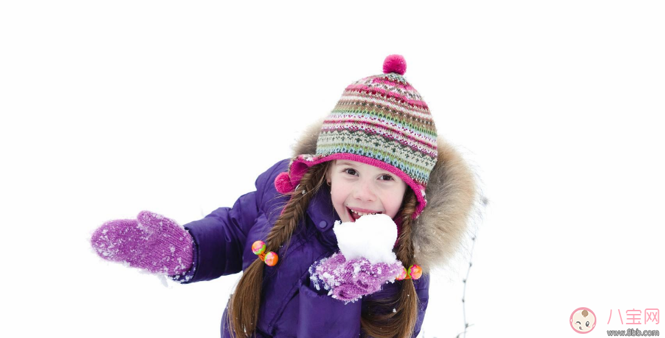 冬天出門有必要給寶寶圍圍巾嗎 如何挑選適合寶寶的圍巾 冬天出門有必要給寶寶圍圍巾嗎 如何挑選適合寶寶的圍巾