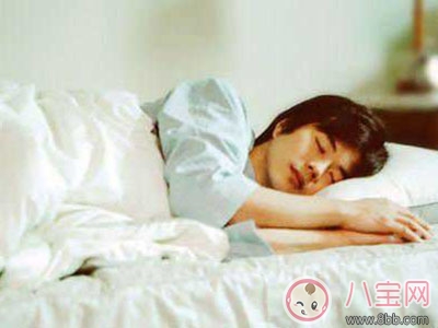 性無(wú)能的男人有哪些癥狀表現(xiàn)2018 性無(wú)能的男人應(yīng)該怎樣治療