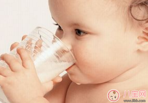 小孩可以天天喝豆?jié){嗎 1歲內(nèi)寶寶能不能喝豆?jié){
