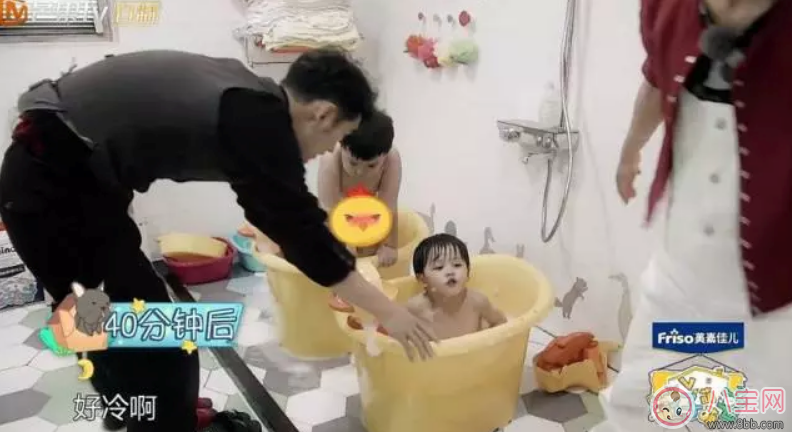 袁弘張歆藝給萌娃洗澡為什么不小心著涼 冬天怎么給寶寶洗澡才不會著涼 袁弘張歆藝給萌娃洗澡為什么不小心著涼 冬天怎么給寶寶洗澡才不會著涼