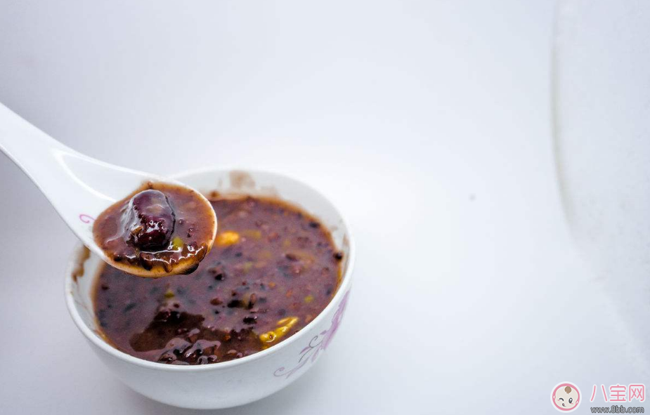 臘八節朋友圈圖片祝福 臘八節喝臘八粥寫什么好