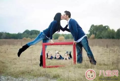 2018春節全家福拍照技巧推薦 春節朋友圈全家福照片應該這樣發 2018春節全家福拍照技巧推薦 春節朋友圈全家福照片應該這樣發