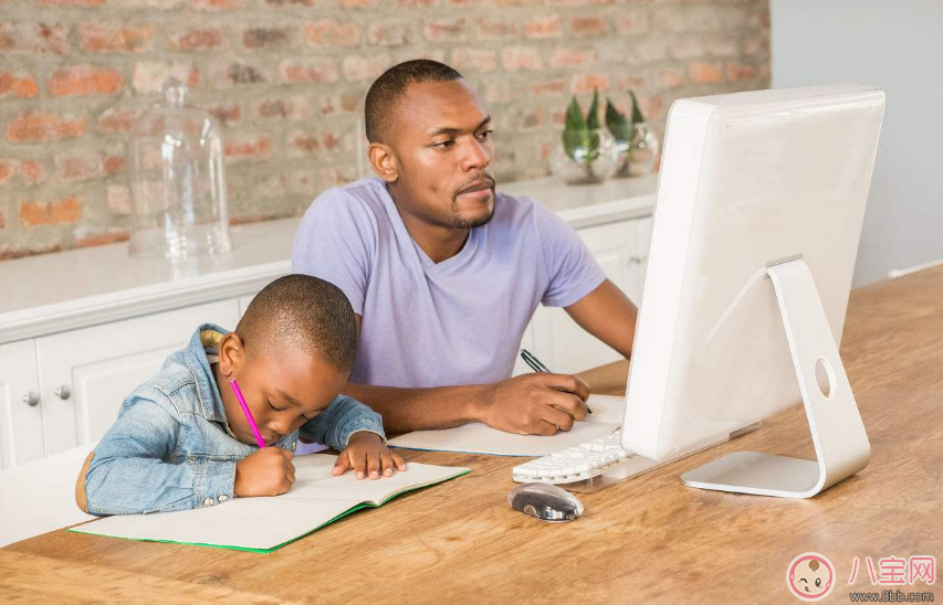 爸爸媽媽怎么幫孩子檢查作業(yè) 孩子作業(yè)檢查的方法是什么