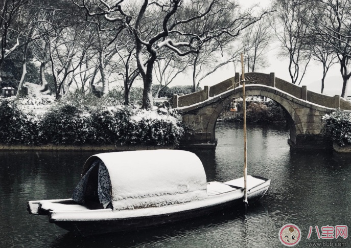 下雪了怎么發朋友圈比較好 關于下雪的唯美句子 下雪了怎么發朋友圈比較好 關于下雪的唯美句子