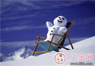 下雪路上結(jié)冰走路很滑的心情說(shuō)說(shuō) 路上結(jié)冰不好走的短語(yǔ)感慨