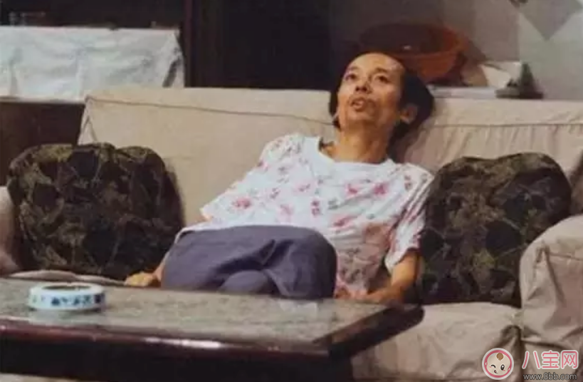 孩子玩手機上癮家長怎么教育 如何正確的引導孩子玩手機