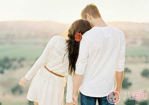 為什么女人做愛時喜歡男人說臟話 做愛時常說的話有哪些