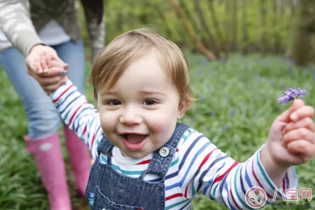 孩子打人后應(yīng)該怎么辦 爸爸媽媽?xiě)?yīng)該怎么看待孩子打人 孩子打人后應(yīng)該怎么辦 爸爸媽媽?xiě)?yīng)該怎么看待孩子打人