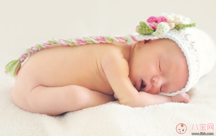 寶寶睡覺老是一抖一抖怎么辦 寶寶睡覺時突然抖動怎么回事 寶寶睡覺老是一抖一抖怎么辦 寶寶睡覺時突然抖動怎么回事