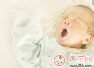 寶寶睡覺老是一抖一抖怎么辦 寶寶睡覺時突然抖動怎么回事 寶寶睡覺老是一抖一抖怎么辦 寶寶睡覺時突然抖動怎么回事