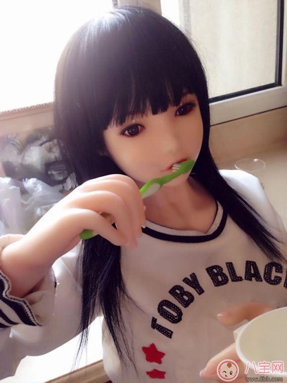 為什么男人有女朋友還會(huì)買充氣娃娃 發(fā)現(xiàn)男朋友買充氣娃娃應(yīng)該怎么辦 為什么男人有女朋友還會(huì)買充氣娃娃 發(fā)現(xiàn)男朋友買充氣娃娃應(yīng)該怎么辦