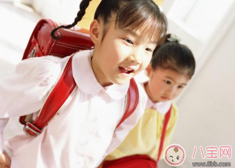 小孩成績差寒假一定要補(bǔ)課嗎2018 收到孩子期末成績家長怎么教育 小孩成績差寒假一定要補(bǔ)課嗎2018 收到孩子期末成績家長怎么教育