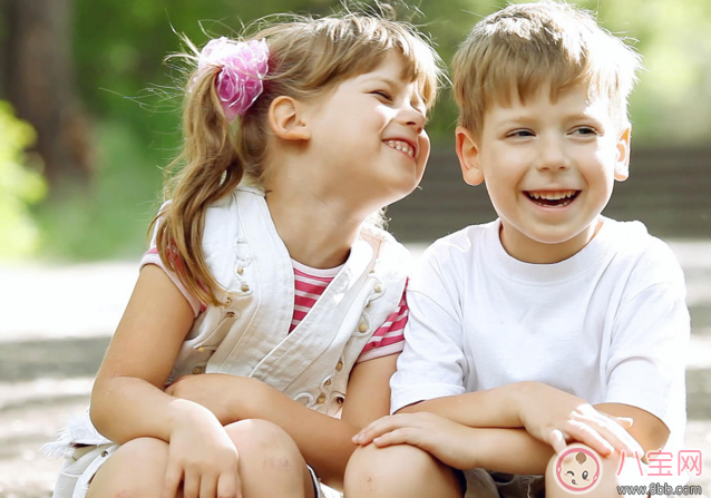 寶寶愛搶東西怎么辦 寶寶什么東西都想要怎么教育