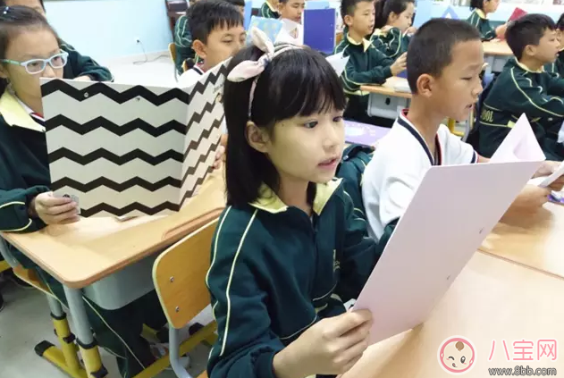 孩子在路上要吃零食哭鬧怎么辦 怎么安撫在路上發脾氣的孩子