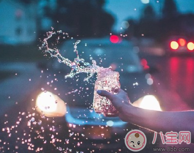 情人節(jié)發(fā)的說(shuō)說(shuō)句子 情人節(jié)秀恩愛(ài)的句子情話 情人節(jié)發(fā)的說(shuō)說(shuō)句子 情人節(jié)秀恩愛(ài)的句子情話