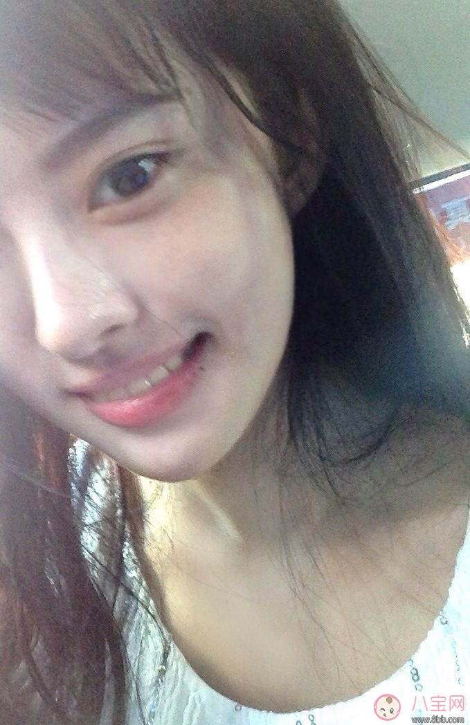 有一個(gè)長的好看朋友是什么體驗(yàn)2018 從小到大都被人夸好看是什么感覺