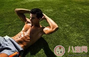 精液和煮熟的蟹膏味道很像是真的嗎 精液到底是什么味道的