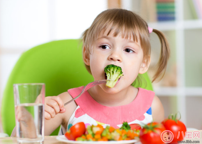 有助于寶寶睡覺的食物 寶寶睡眠好的飲食規律