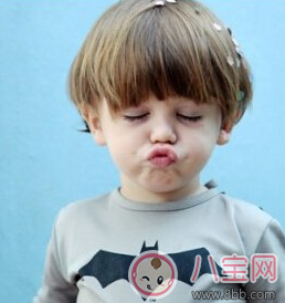 過(guò)年孩子當(dāng)眾哭鬧怎么辦 父母如何緩解現(xiàn)場(chǎng)尷尬