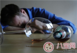 喝酒臉白和喝酒臉紅哪個好 喝酒為什么會出現臉紅臉白