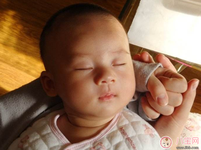 孩子睡著了之后要注意哪些問題 在孩子睡著之后我們要注意什么