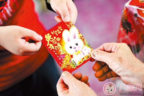 家長要不要收走孩子的壓歲錢 家長應該怎樣處理孩子的壓歲錢