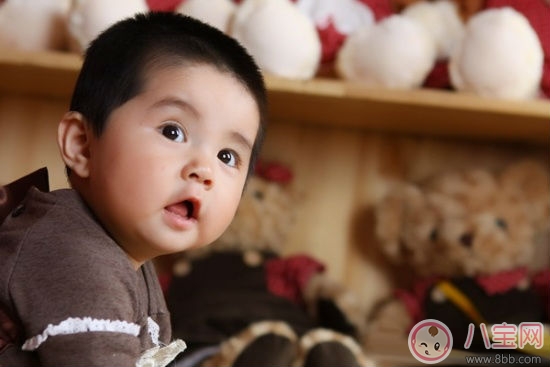 2018年帶孩子保姆工資多少錢 工作太忙請保姆靠譜嗎