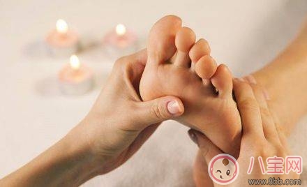 女性手腳經常冰涼是怎么回事 女性手腳冰涼怎樣調理