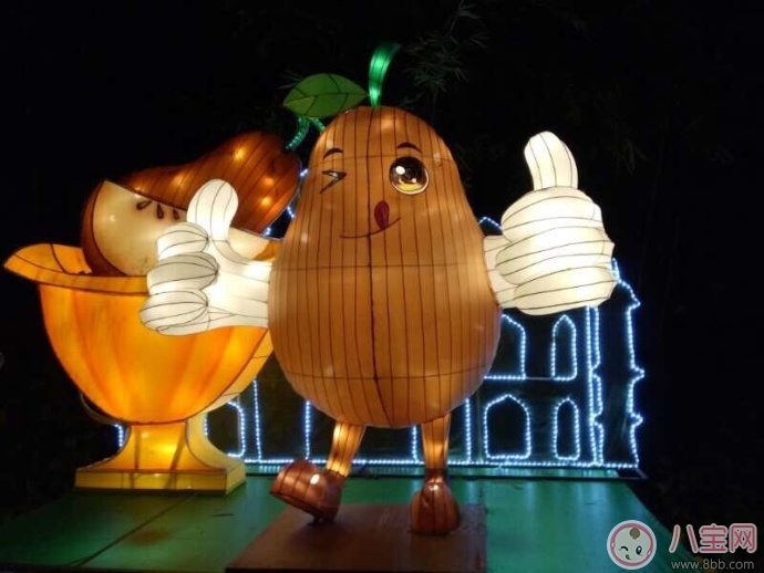 正月十五看花燈說說 2018正月十五看花燈發什么比較好