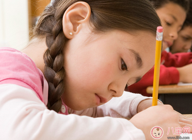 孩子總是粗心大意怎么辦 三招改變孩子的粗心