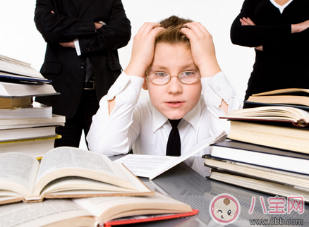 怎么緩解孩子心理壓力 孩子學習壓力過大好嗎 怎么緩解孩子心理壓力 孩子學習壓力過大好嗎