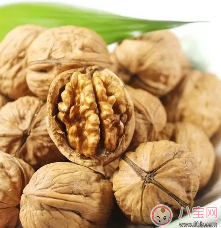 懷孕幾個月吃核桃最好 孕婦不能吃哪些堅果