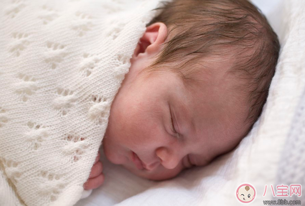 為什么寶寶老愛黏媽媽不黏爸爸 讓寶寶不粘媽媽粘爸爸的方法