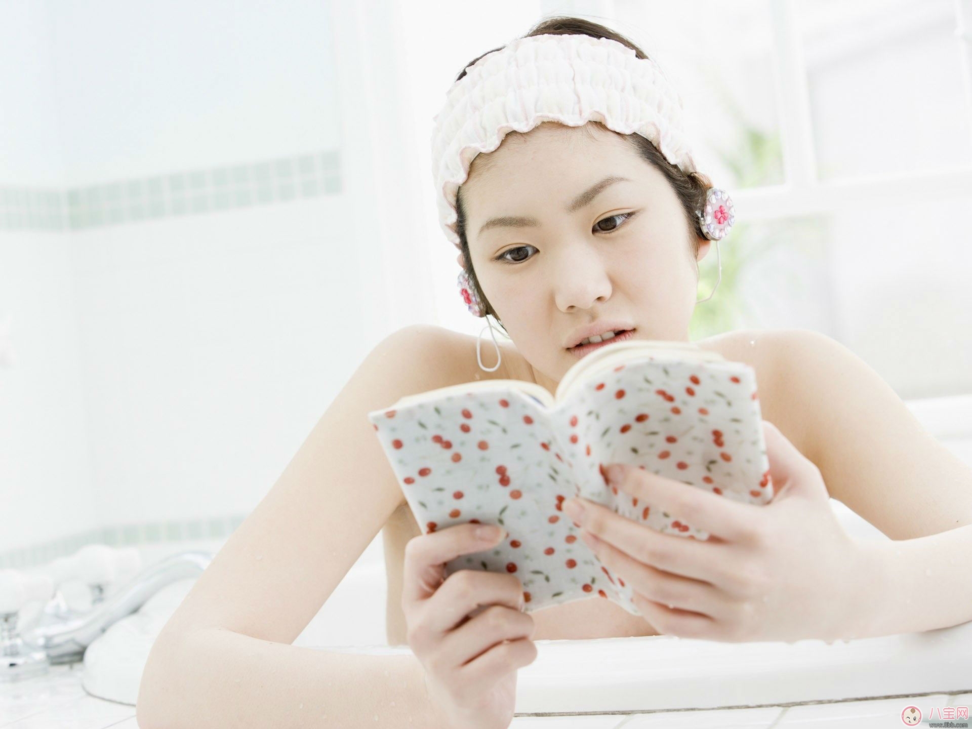 春季護(hù)膚常識技巧推薦 春季皮膚敏感護(hù)理注意事項(xiàng) 春季護(hù)膚常識技巧推薦 春季皮膚敏感護(hù)理注意事項(xiàng)