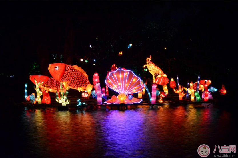 元宵節(jié)看燈展曬圖的心情句子 2018正月十五看燈展說(shuō)說(shuō)句子朋友圈