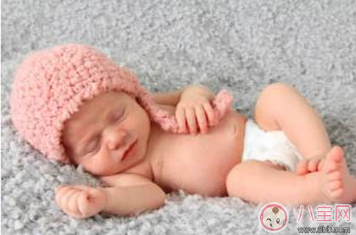 寶寶臉色發(fā)黃是貧血亞健康狀態(tài)嗎 寶寶要生病的癥狀有哪些